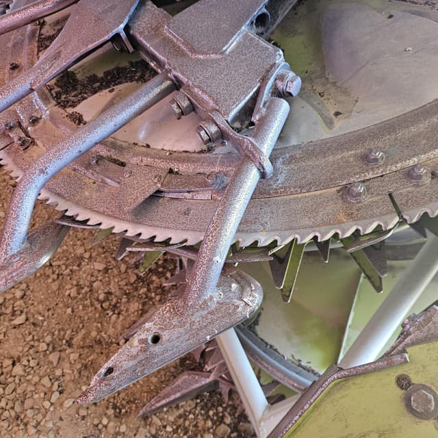 Image of CLAAS Orbis 750 equipment image 2