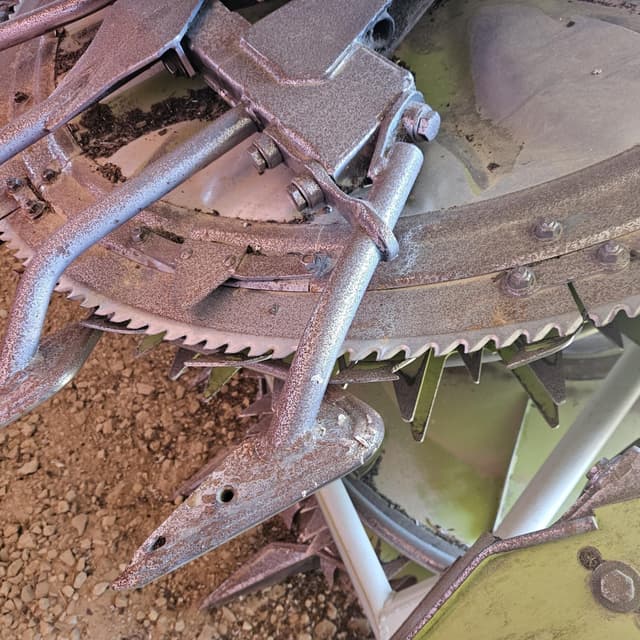 Image of CLAAS Orbis 750 equipment image 2