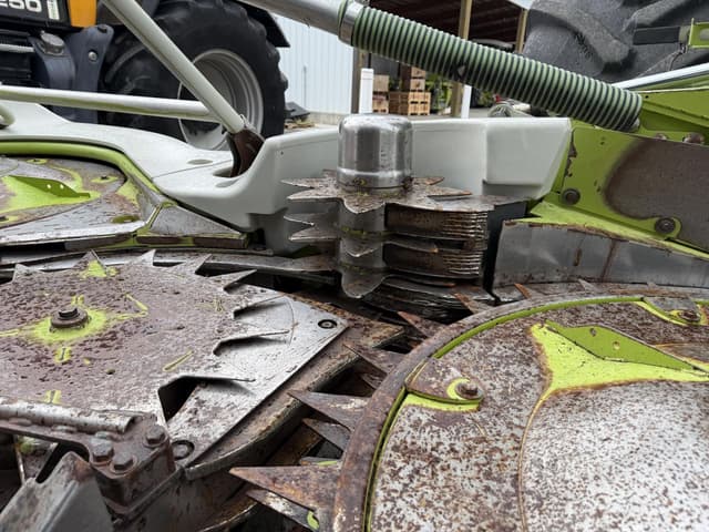 Image of CLAAS Orbis 750 equipment image 4
