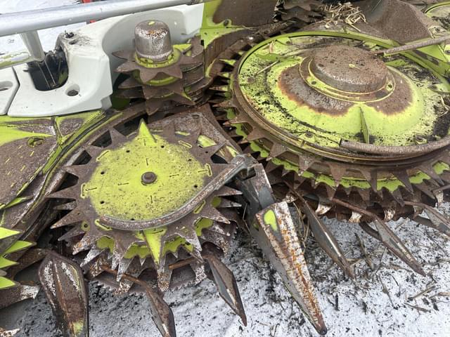 Image of CLAAS Orbis 750 equipment image 4