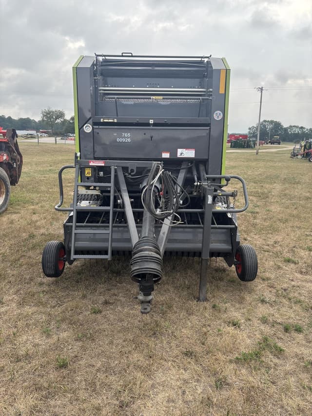Image of CLAAS Rollant 260 equipment image 1
