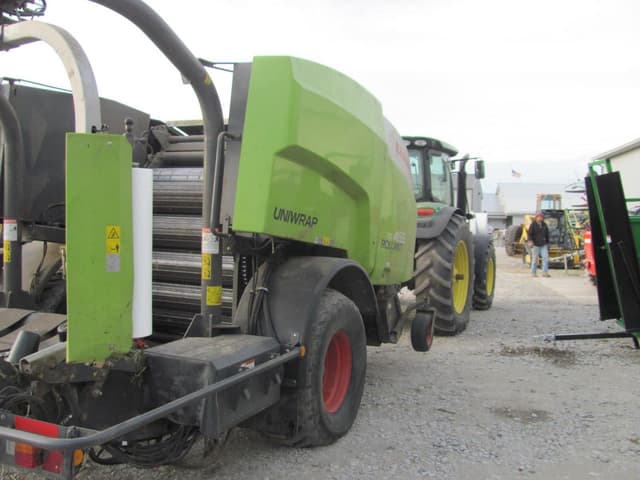 Image of CLAAS Rollant 455 equipment image 2