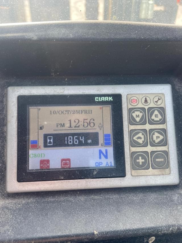 Image of Clark C80D equipment image 4