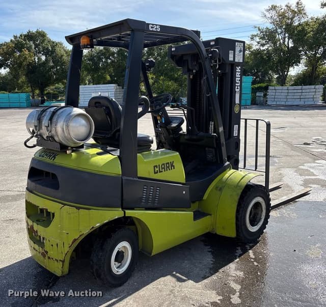 Image of Clark C25 equipment image 4