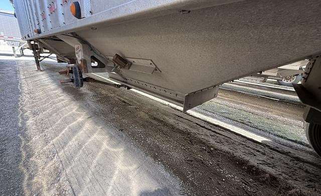 Image of Cornhusker Ultra Lite 800 equipment image 3