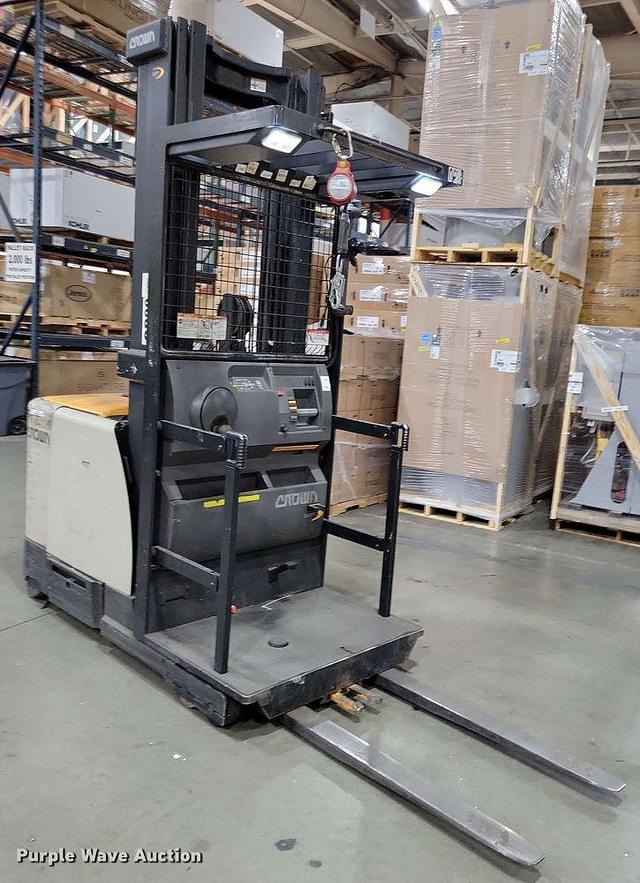 Image of Crown SP4000 equipment image 2