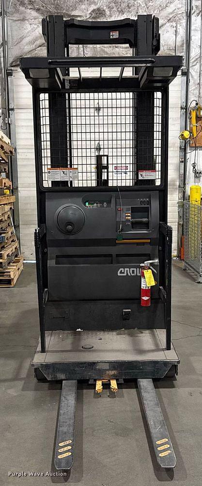 Image of Crown SP3520-30 equipment image 1