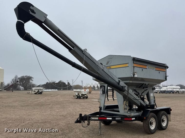 2015 CrustBuster Speed King Equipment Image0