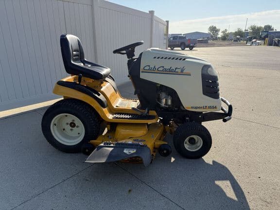 Image of Cub Cadet SLTX1054 equipment image 2