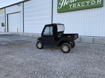 Main image Cub Cadet Volunteer