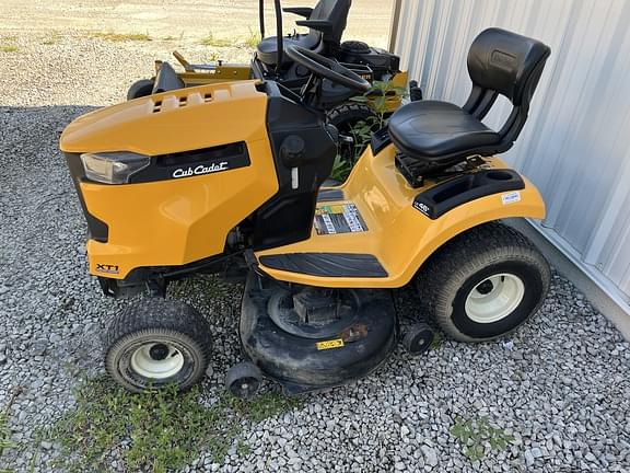 Image of Cub Cadet XT1 LT46 Image 0