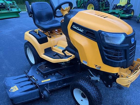 Image of Cub Cadet XT3 equipment image 2