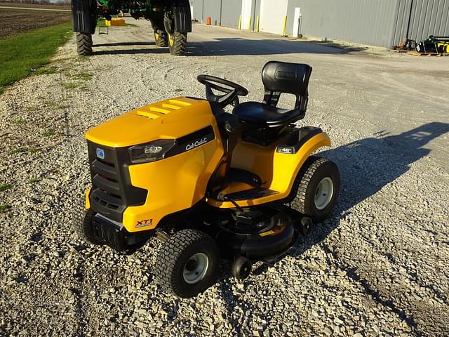 Image of Cub Cadet XT1 LT46 equipment image 4