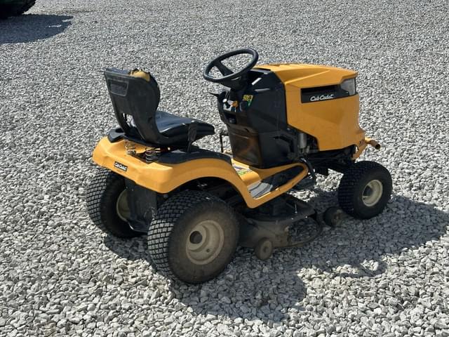 Image of Cub Cadet XT2 LX46 equipment image 3