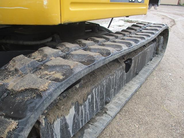 Image of John Deere 17G equipment image 4