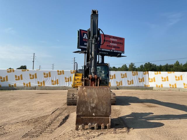 Image of John Deere 210GLC equipment image 1