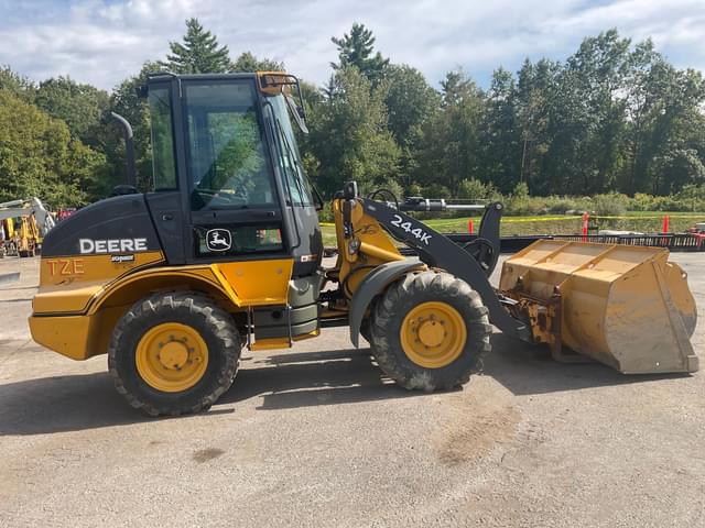 Image of John Deere 244K equipment image 3