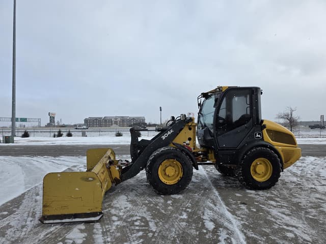 Image of John Deere 304K equipment image 1