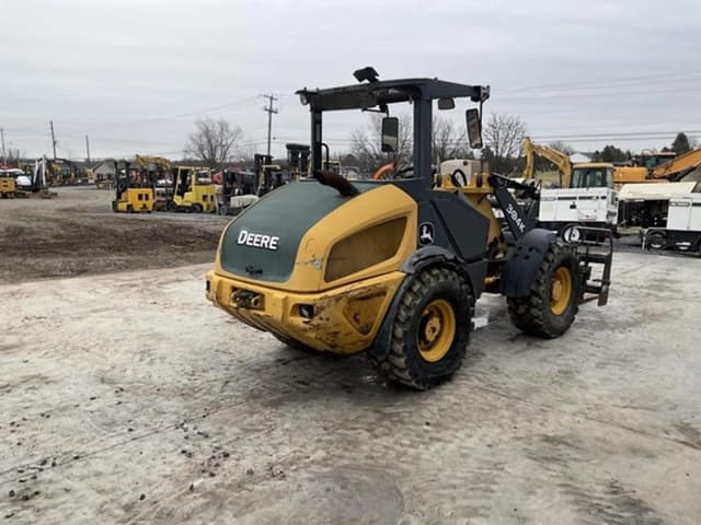Image of John Deere 304K equipment image 3