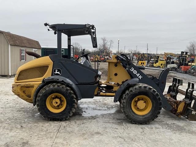 Image of John Deere 304K equipment image 4
