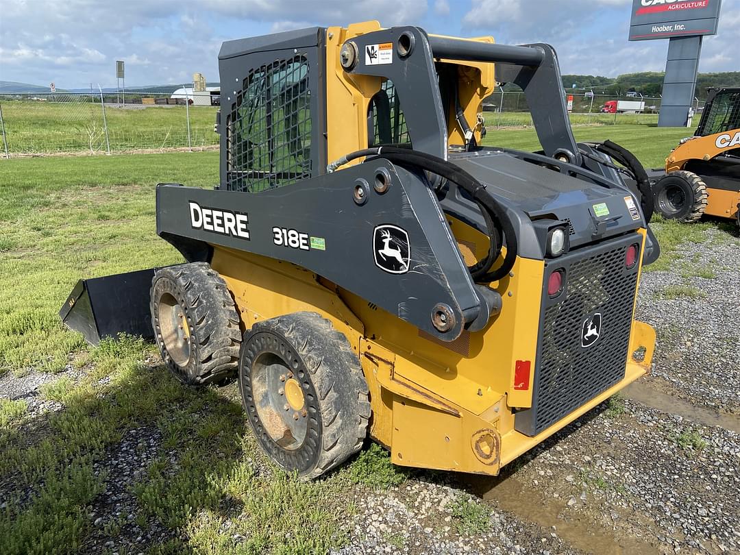 Image of John Deere 318E Image 1