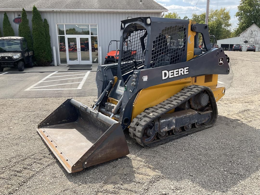 Image of John Deere 319E Primary image