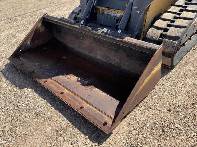 Image of John Deere 323E equipment image 2