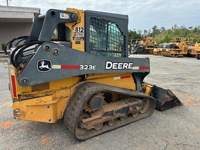 Image of John Deere 323E equipment image 3