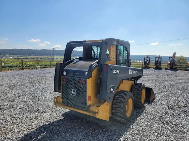 Image of John Deere 326E equipment image 4