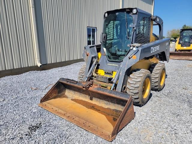 Image of John Deere 326E equipment image 1