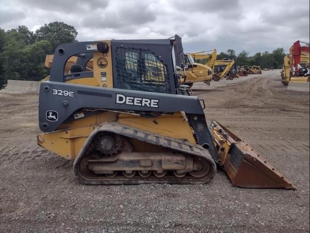 Image of John Deere 329E equipment image 2
