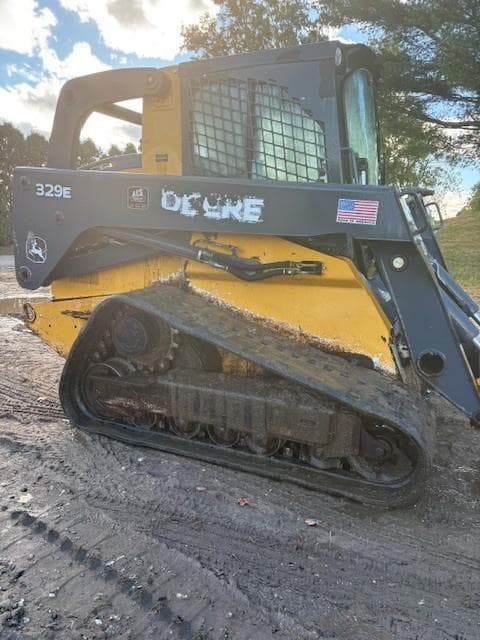 Image of John Deere 329E equipment image 4