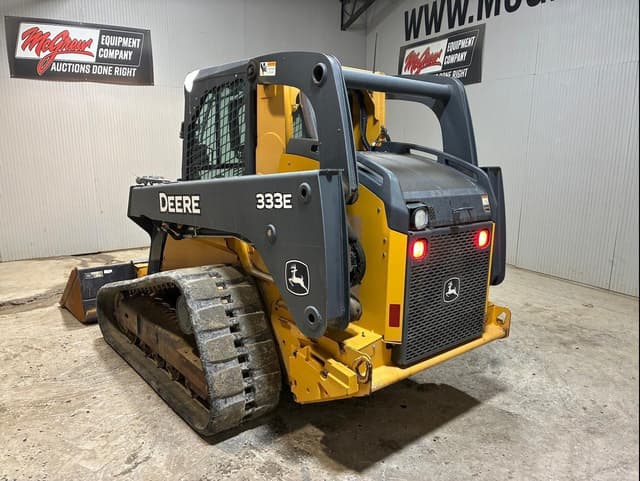 Image of John Deere 333E equipment image 2