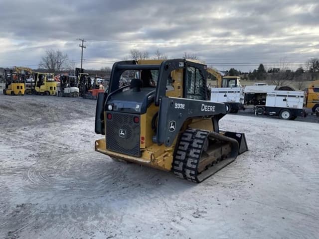 Image of John Deere 333E equipment image 3