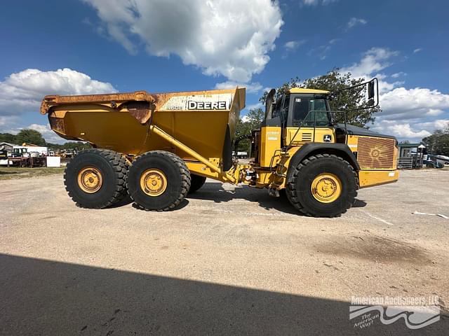 Image of John Deere 460E equipment image 3