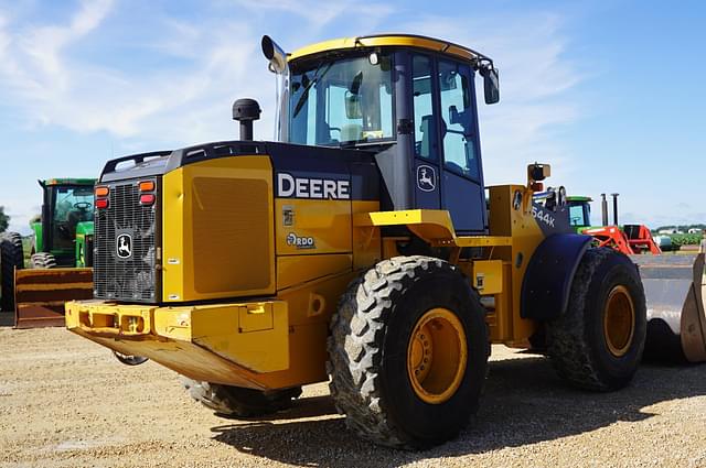 Image of John Deere 544K equipment image 2