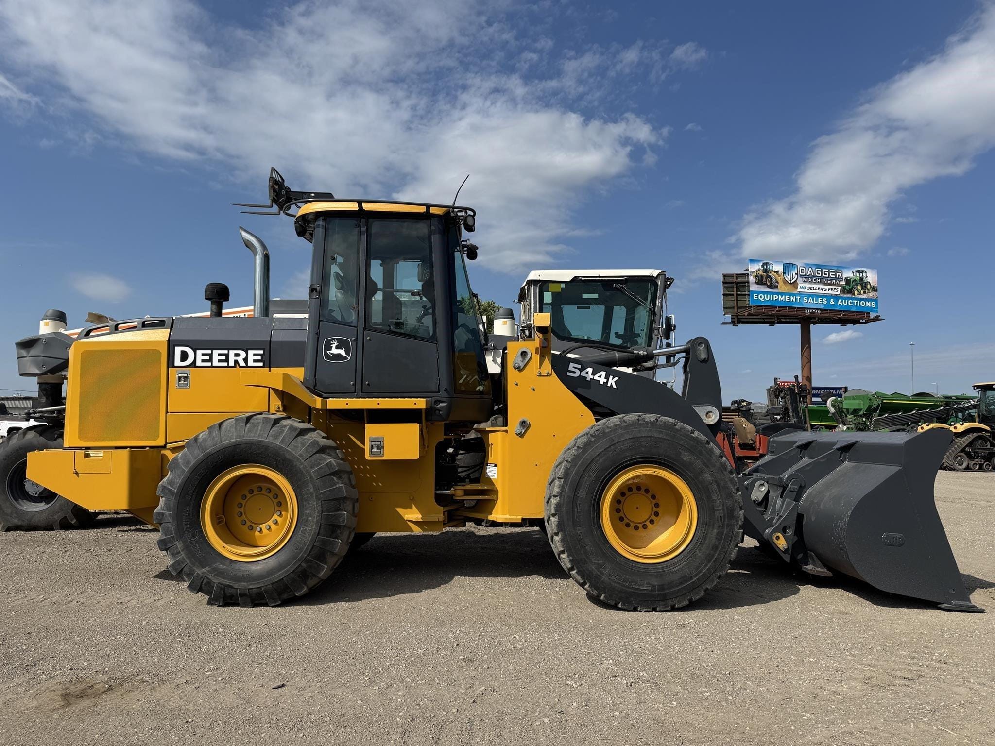 2015 John Deere 544K Equipment Image0