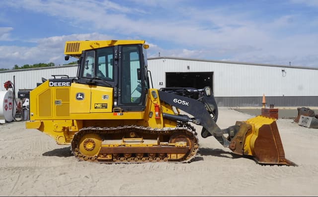 Image of John Deere 605K equipment image 4