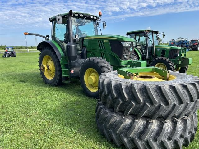 Image of John Deere 6215R equipment image 1