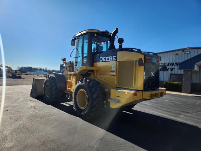 Image of John Deere 624K equipment image 1