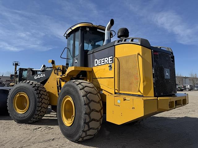 Image of John Deere 644K equipment image 3