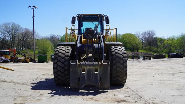 Image of John Deere 744K equipment image 2