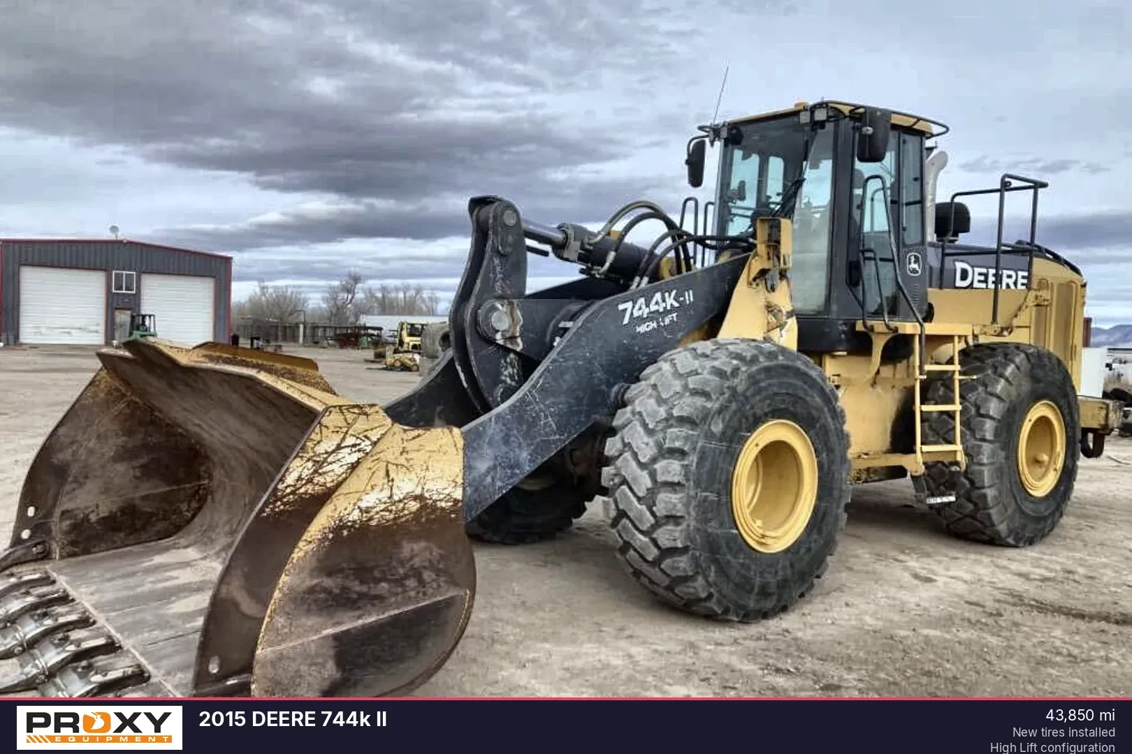 2015 John Deere 744K II Equipment Image0