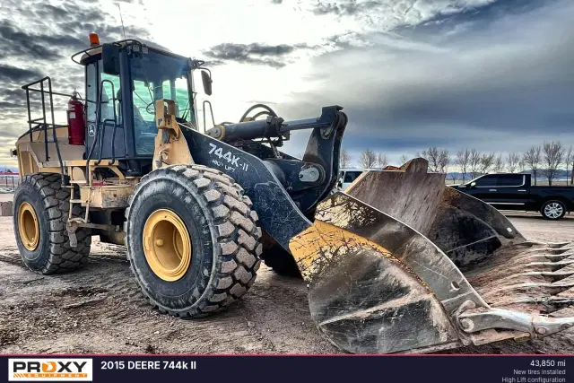 Image of John Deere 744K II equipment image 1