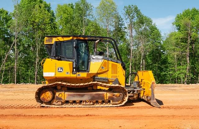 Image of John Deere 750K LGP equipment image 2
