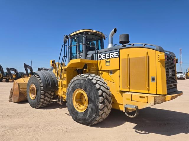 Image of John Deere 844K-II equipment image 2
