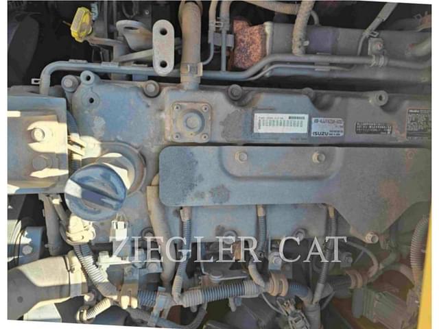 Image of John Deere 135G equipment image 4