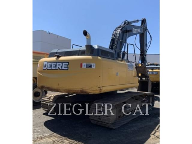 Image of John Deere 250G LC equipment image 2