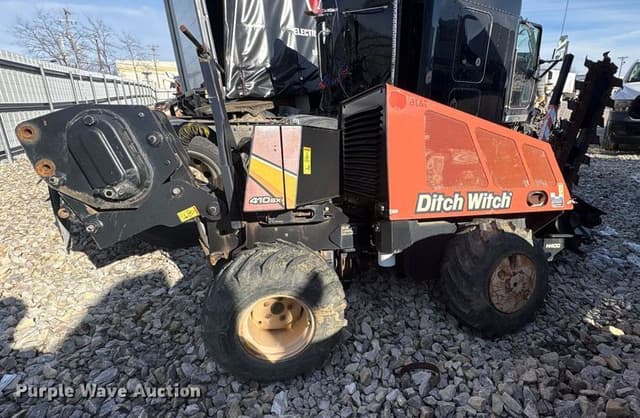 Image of Ditch Witch 410SX equipment image 3