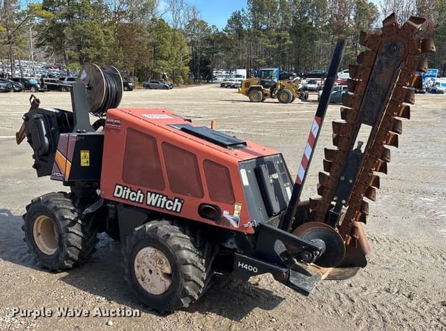 Image of Ditch Witch 410SX equipment image 2